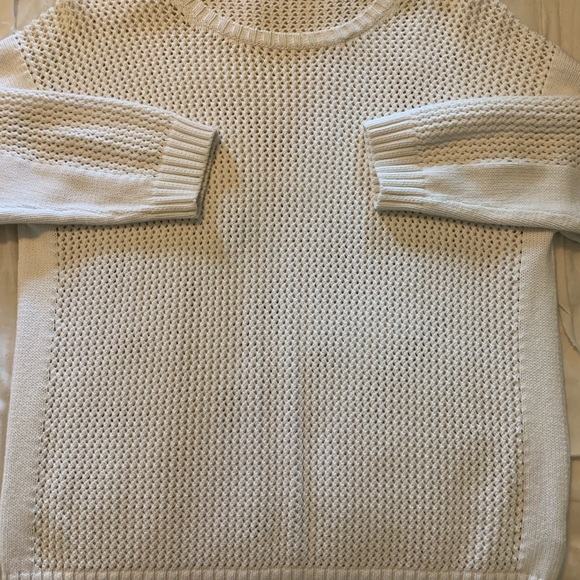 Ivory sweater - Picture 2 of 2